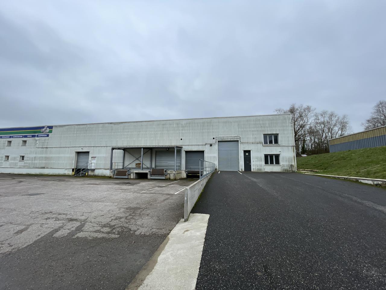 Local d'activité Ludres 1412m² Location local d'activité Ludres Meurthe-et-Moselle OLACT2420447 0